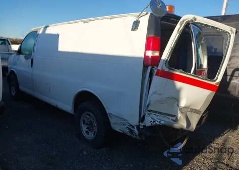 2009 Chevrolet Express 2500 Work Van из США, поврежденный, VIN 1GCGG25C191176491